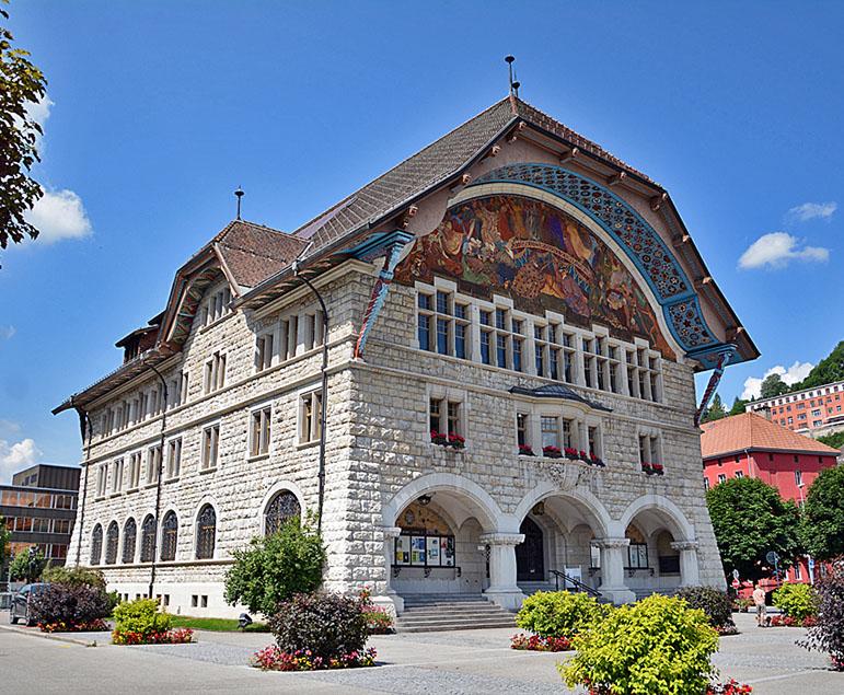 Transfer from Geneva to Locle